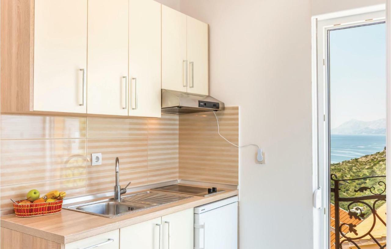 Nice Studio In Krvavica With Kitchen المظهر الخارجي الصورة